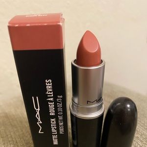 MAC lipstick, Kinda Sexy